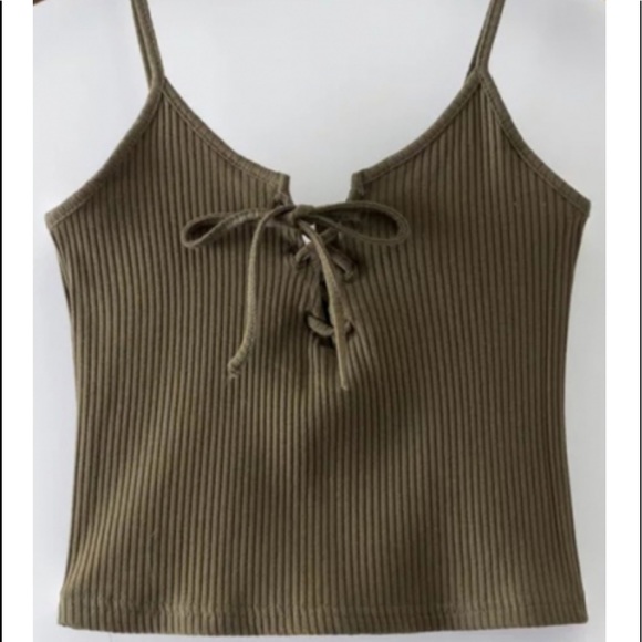 American Eagle Front Cropped Cami Green Ribbed With Spaghetti Straps Size Small - Picture 2 of 14